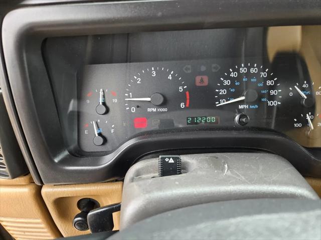 Photo of 1997 Green Jeep Wrangler