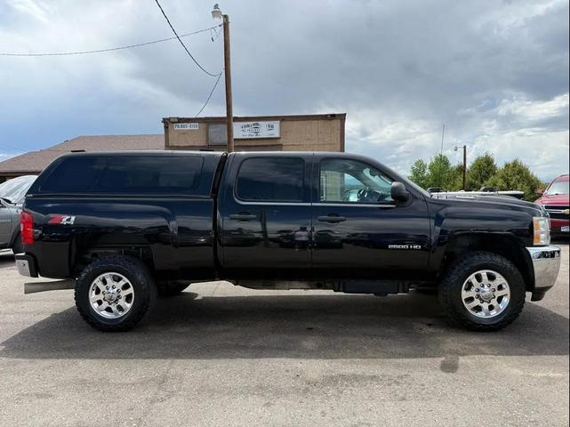 Photo of 2011 Black Chevrolet Silverado 2500