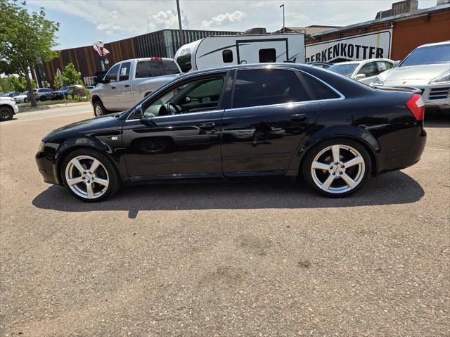 Photo of 2005 Brilliant Black Audi A4