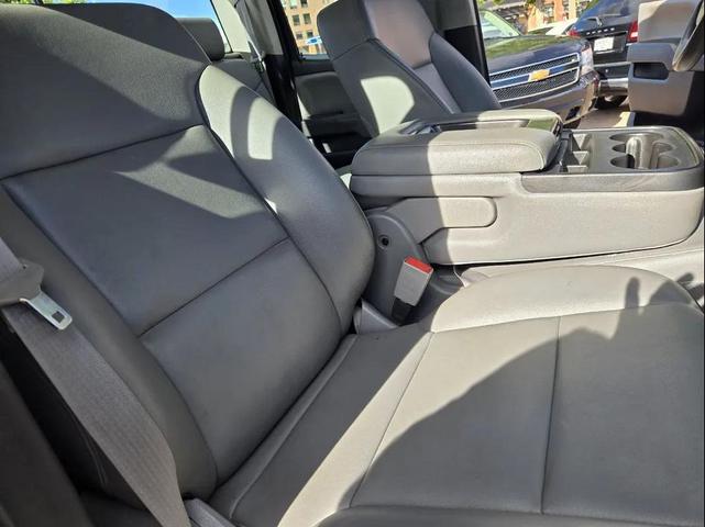 Photo of 2015 Summit White Chevrolet Silverado 2500