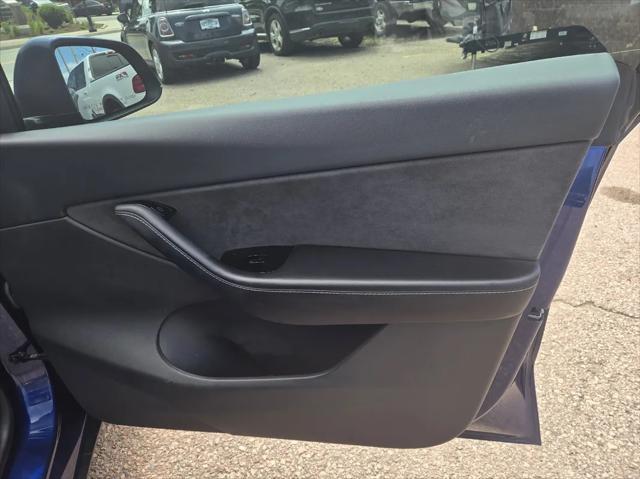 Photo of 2020 Deep Blue Metallic Tesla Model Y