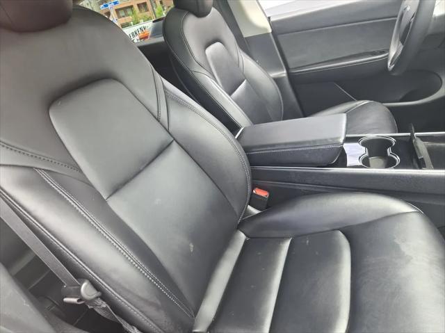 Photo of 2020 Deep Blue Metallic Tesla Model Y