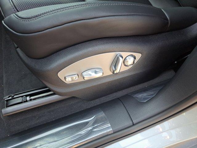 Photo of 2025 Dolomite Silver Metallic Porsche Macan