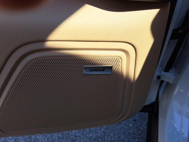 Photo of 2025 White Porsche Macan