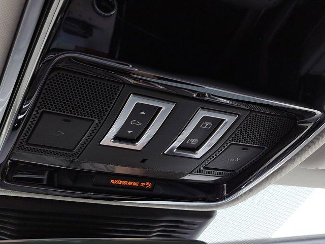 Photo of 2022 Fuji White Land Rover Range Rover Velar