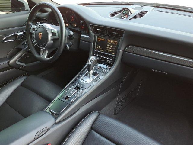 Photo of 2016 Jet Black Metallic Porsche 911