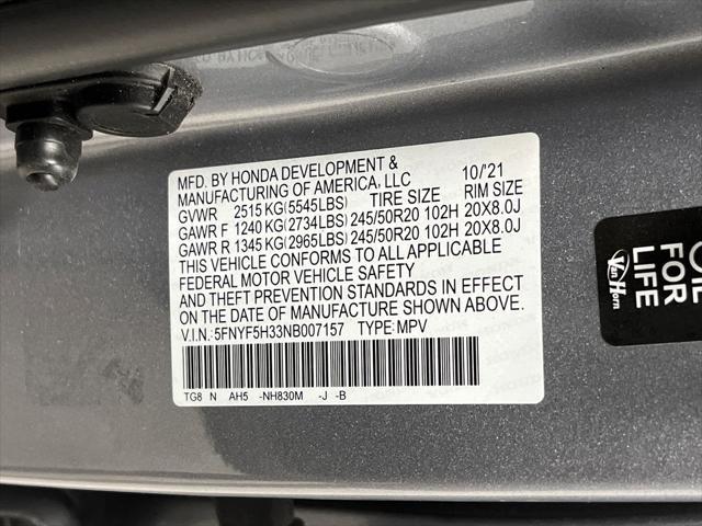 Photo of 2022 Lunar Silver Metallic Honda Pilot