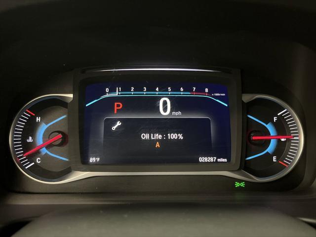 Photo of 2022 Lunar Silver Metallic Honda Pilot