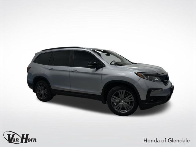 Photo of 2022 Lunar Silver Metallic Honda Pilot