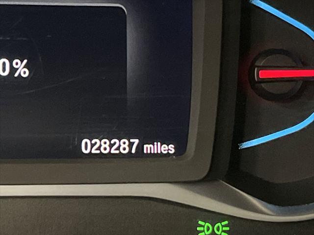 Photo of 2022 Lunar Silver Metallic Honda Pilot