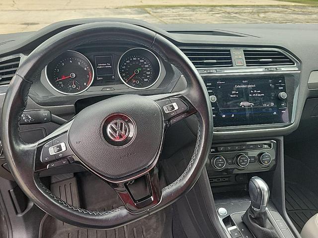 Photo of 2019 Platinum Gray Metallic Volkswagen Tiguan