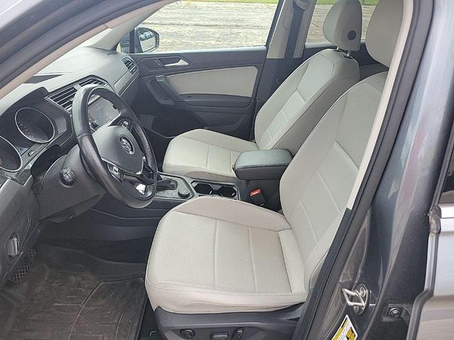 Photo of 2019 Platinum Gray Metallic Volkswagen Tiguan