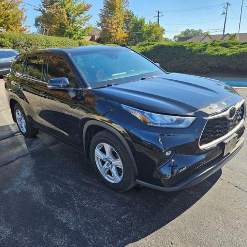 Photo of 2020 Midnight Black Metallic Toyota Highlander