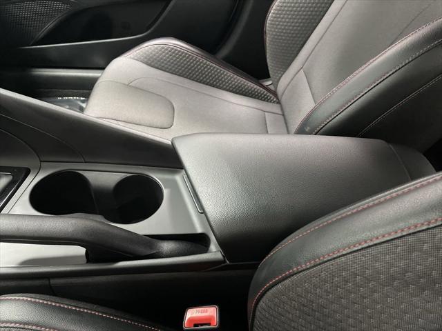 Photo of 2023 Lunar White Hyundai ELANTRA