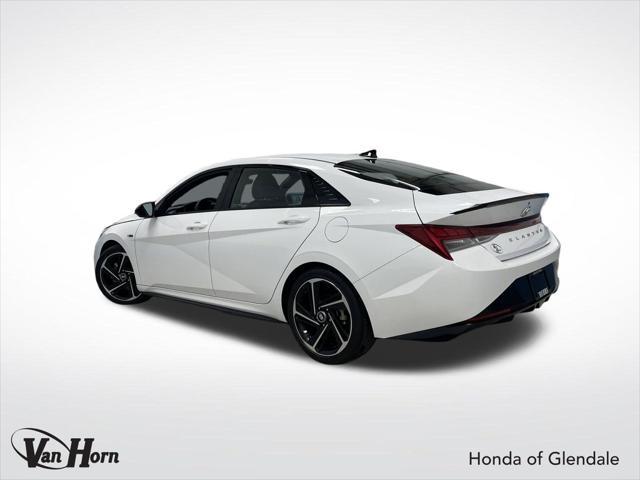 Photo of 2023 Lunar White Hyundai ELANTRA