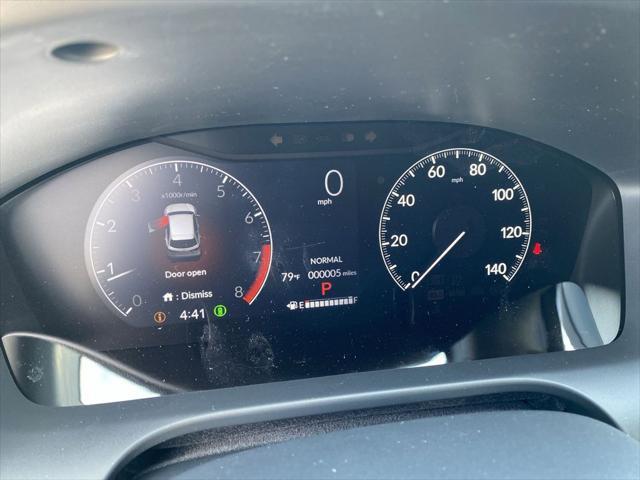 Photo of 2026 Urban Gray Pearl Honda HR-V