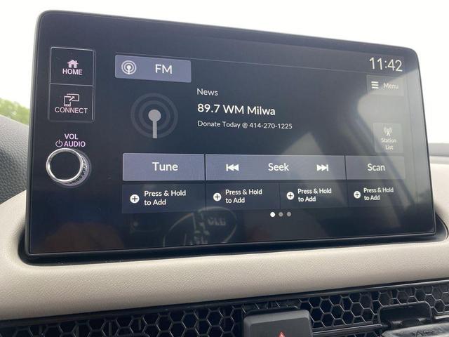 Photo of 2026 Platinum White Pearl Honda HR-V