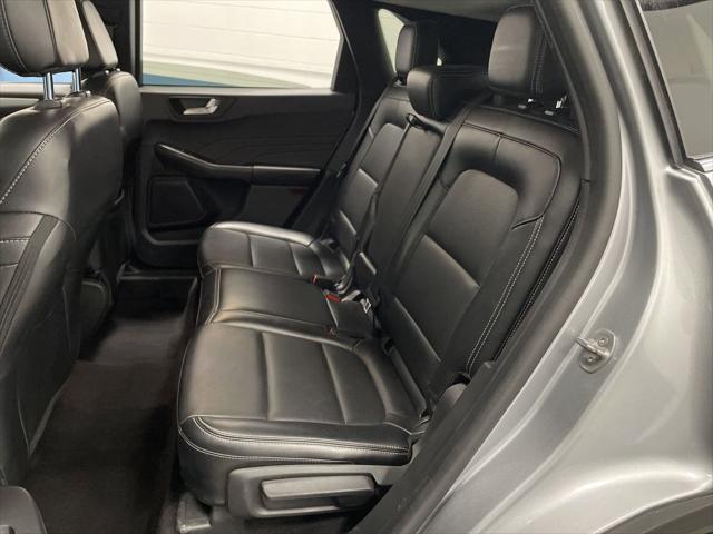 Photo of 2023 ICONIC SILVER METALLIC Ford Escape
