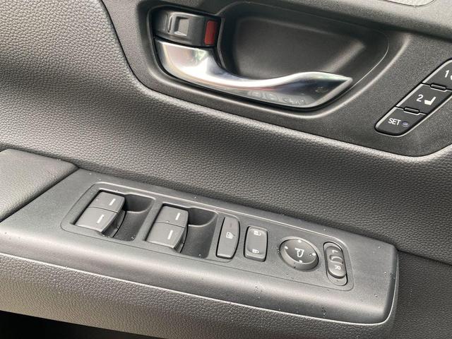 Photo of 2025 Radiant Red Metallic Honda CR-V Hybrid