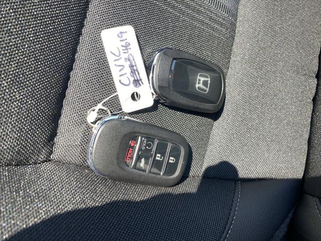 Photo of 2025 Blue Lagoon Pearl Honda Civic