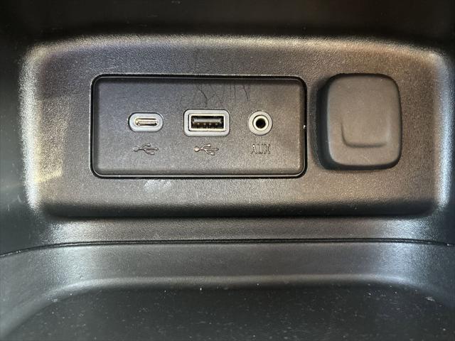 Photo of 2020 Summit White Chevrolet Equinox