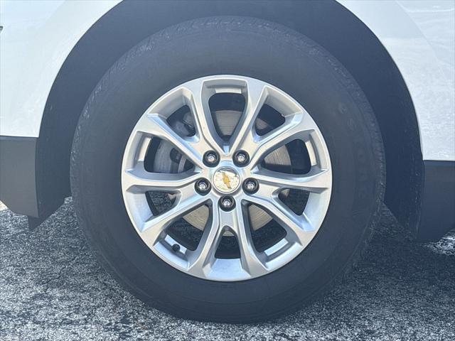Photo of 2020 Summit White Chevrolet Equinox