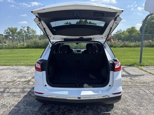 Photo of 2020 Summit White Chevrolet Equinox