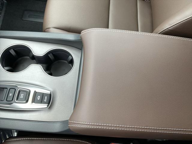 Photo of 2025 Platinum White Pearl Honda Ridgeline