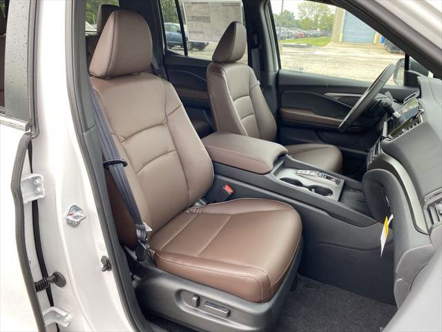Photo of 2025 Platinum White Pearl Honda Ridgeline