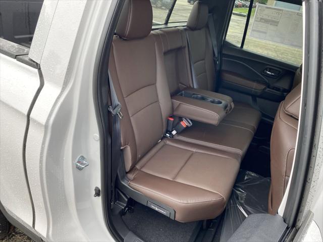 Photo of 2025 Platinum White Pearl Honda Ridgeline