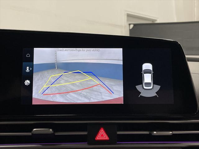 Photo of 2022 Scarlet Red Pearl Hyundai ELANTRA