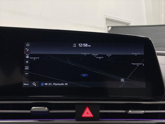 Photo of 2022 Scarlet Red Pearl Hyundai ELANTRA