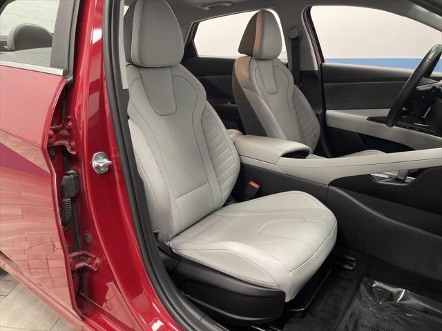 Photo of 2022 Scarlet Red Pearl Hyundai ELANTRA