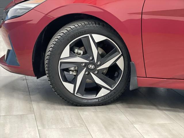 Photo of 2022 Scarlet Red Pearl Hyundai ELANTRA