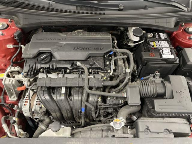 Photo of 2022 Scarlet Red Pearl Hyundai ELANTRA
