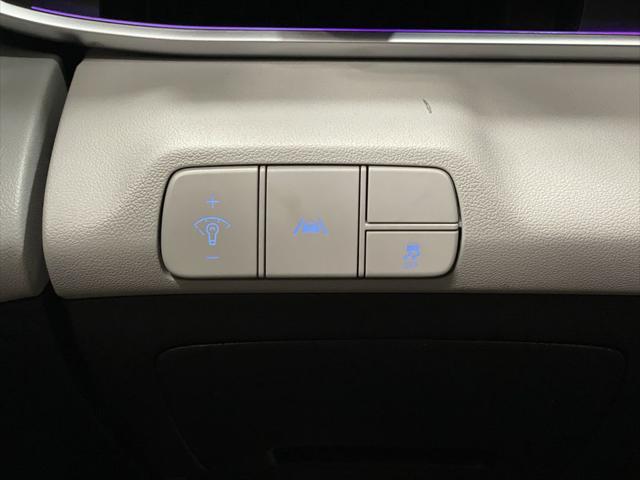 Photo of 2022 Scarlet Red Pearl Hyundai ELANTRA