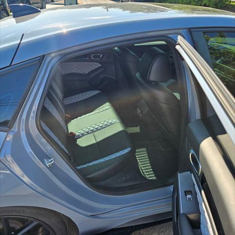 Photo of 2022 Sonic Gray Pearl Honda Civic