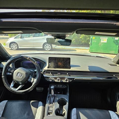 Photo of 2022 Sonic Gray Pearl Honda Civic
