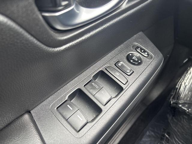 Photo of 2025 Meteorite Gray Metallic Honda CR-V