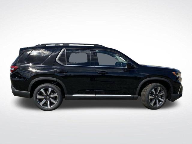 Photo of 2025 Crystal Black Pearl Honda Pilot