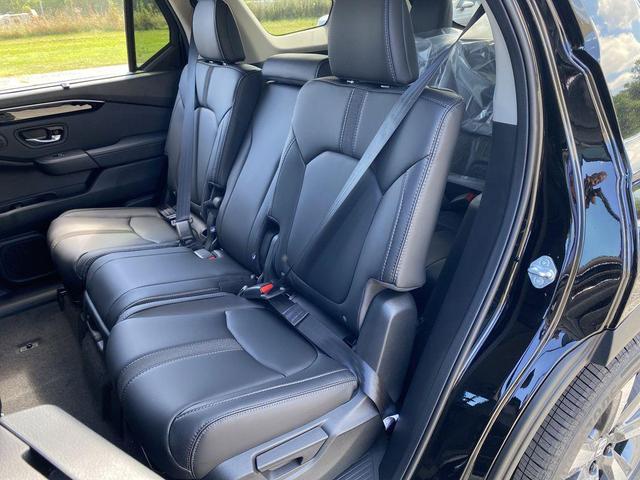Photo of 2025 Crystal Black Pearl Honda Pilot