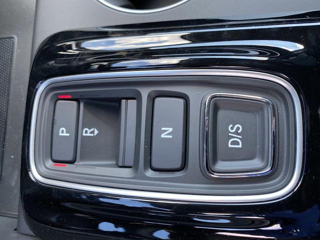 Photo of 2025 Crystal Black Pearl Honda Pilot
