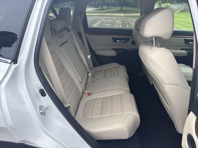 Photo of 2021 Platinum White Pearl Honda CR-V