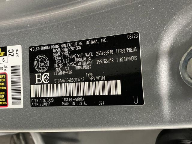 Photo of 2024 Celestial Silver Metallic Toyota Grand Highlander