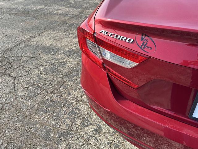 Photo of 2018 Radiant Red Metallic Honda Accord
