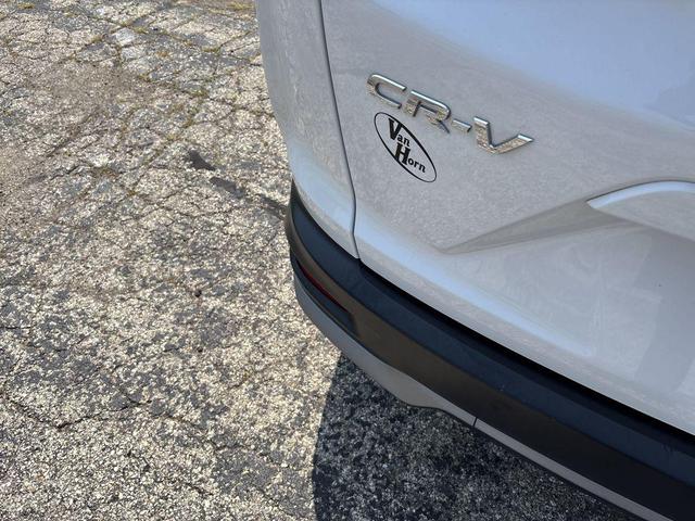 Photo of 2021 Platinum White Pearl Honda CR-V