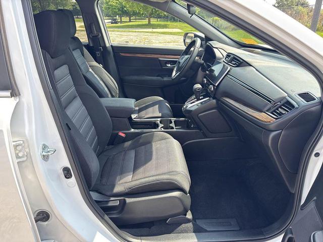 Photo of 2021 Platinum White Pearl Honda CR-V
