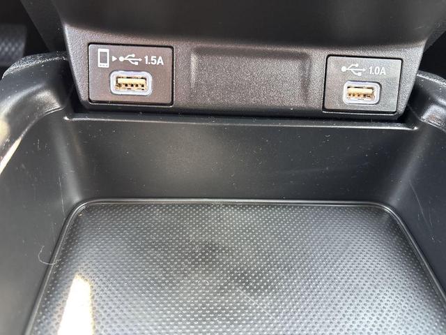 Photo of 2021 Platinum White Pearl Honda CR-V