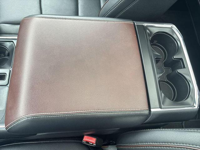 Photo of 2022 CARBONIZED GRAY METALLIC Ford F-150