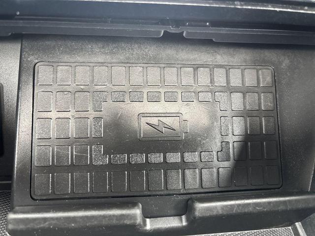 Photo of 2022 CARBONIZED GRAY METALLIC Ford F-150